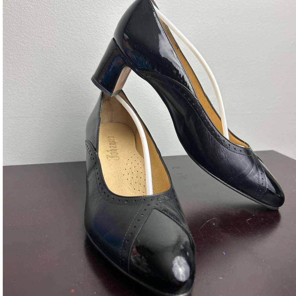 Johansen Women's Heels Sz 8 Black Leather Patent Cap Toe Pumps Dress Shoes Vtg